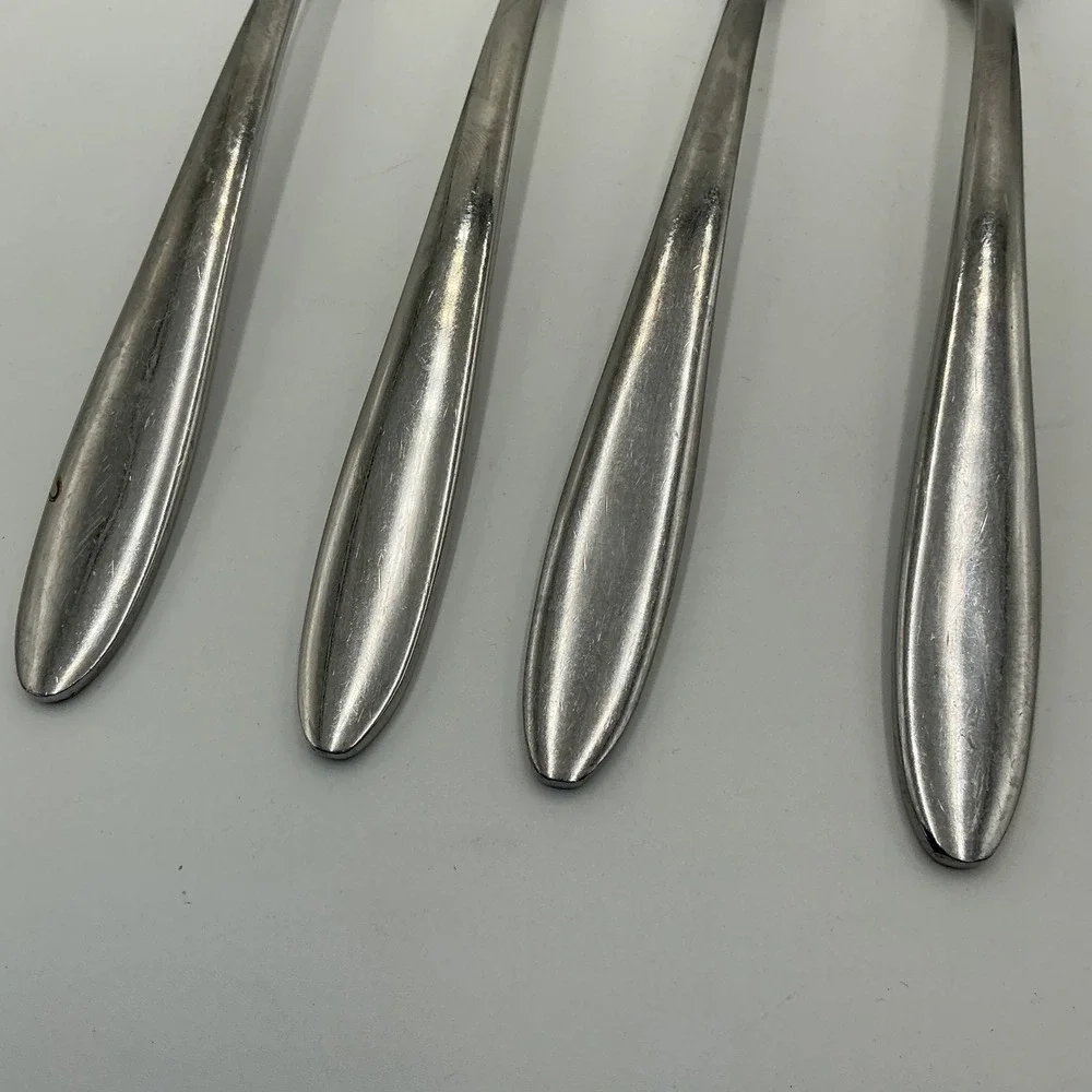 Oneida Dinner Forks Set of 4 Stainless Steel 18/0 Silverware 8